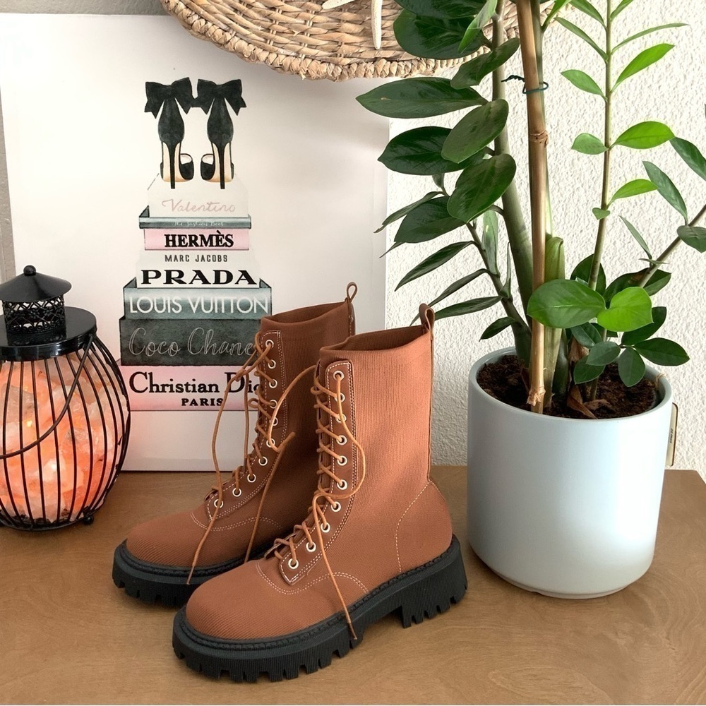 CUCCOO Slip-On Stretch Boots Collection- Ankle -High Sock Boots - Picture 4 of 6